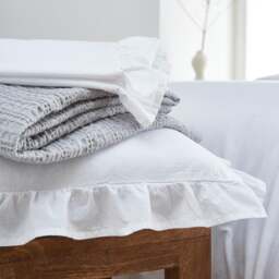 Ruffled Romantic Bed Linen Set (Double Set) - thumbnail 3