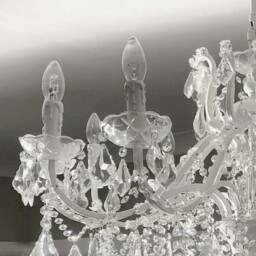 La Petite Chambery 8-Arm French Chandelier - thumbnail 3