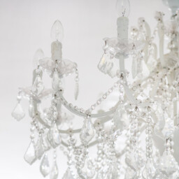 La Petite Chambery 8-Arm French Chandelier - thumbnail 5