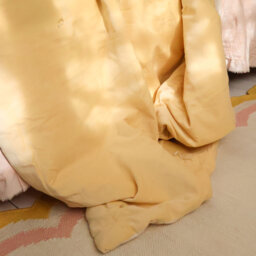 Belle Nuit Tufted Velvet Yellow Bedspread - thumbnail 2