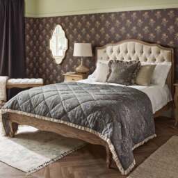 Love Story Taupe Velvet Buttoned Upholstered Bed (Super King Size) - thumbnail 1