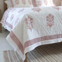 Nest Hand Blocked Bedspread Set - thumbnail 3