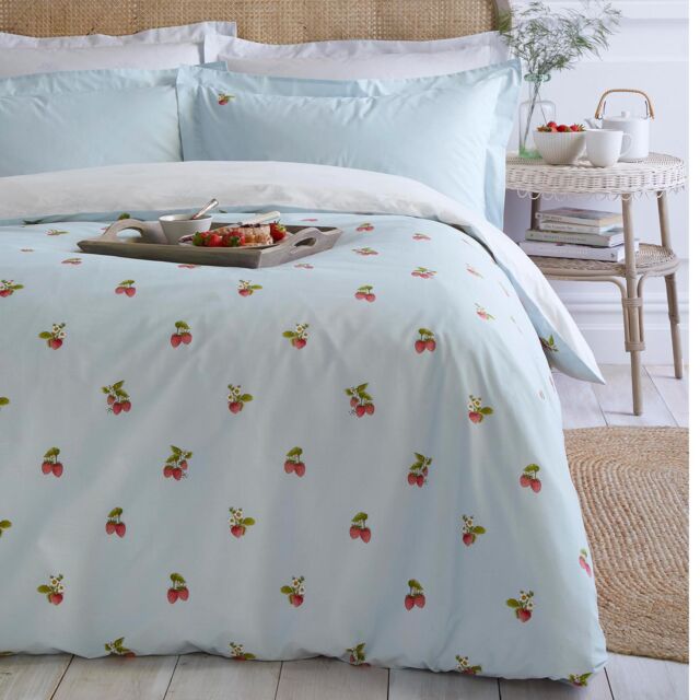 Strawberry Bed Linen Set by Sophie Allport (Pair of Oxford Pillowcases) - image 1