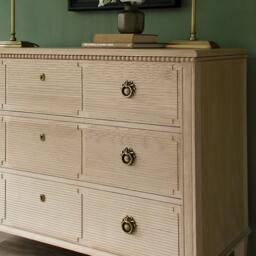 Gustavian Chest of Drawers - thumbnail 4