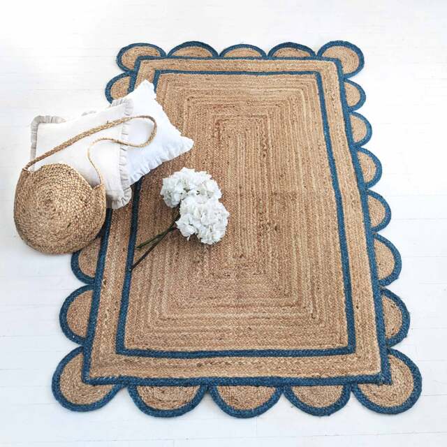Sundar Scallop Blue Jute Rug - image 1