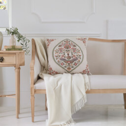 Trellis Buta Linen Cushion - thumbnail 4