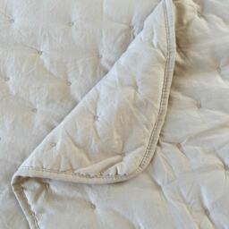 Peachskin Quilted Bedspread in Oatmeal - thumbnail 2