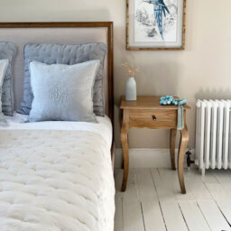 Peachskin Quilted Bedspread in Oatmeal - thumbnail 5