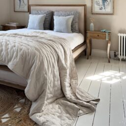 Peachskin Quilted Bedspread in Oatmeal