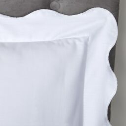 Scalloped White Bed Linen Set (Double Set) - thumbnail 4