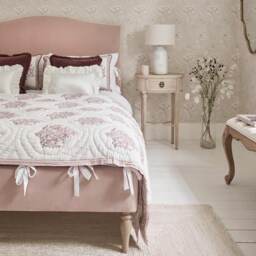 Soho Piped Pink Velvet Upholstered Bed (Super King Size Bed) - thumbnail 3