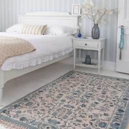 Delft Blue Floral Rug - thumbnail 3
