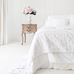 Peachskin Quilted Bedspread in Pearly White - thumbnail 3