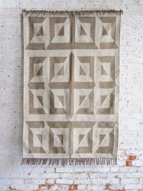 Mocha Sundial Rug Natural