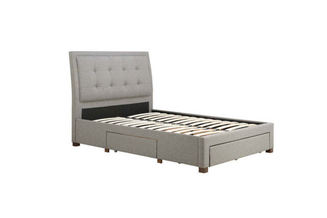 Shelby King Bed - image 1