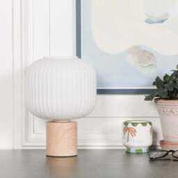 Ribbed Glass Shade Table Lamp With Wooden Style Base - thumbnail 5