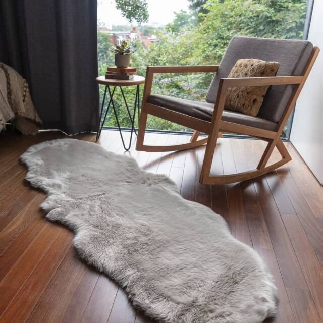Auckland Luxury Faux Sheepskin 070x100cm Silver Rug - image 1