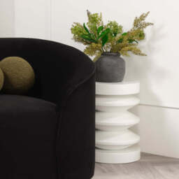 IRIS WHITE SIDE TABLE - thumbnail 3