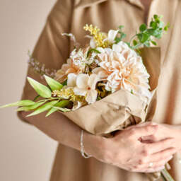 Glow Bouquet – Nature Inspired Artificial Flowers, Perfect Mother’s Day Gift - thumbnail 3