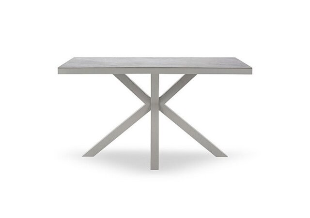 Fumo Dining Table