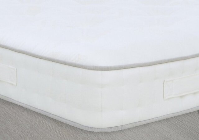 Harrison Spinks - Pure Response Firm Mattress - Small Double