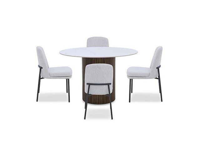 Cortado Round Dining Table with 4 Metal Leg Chairs