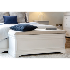 Chateau Warm White Blanket Box - White