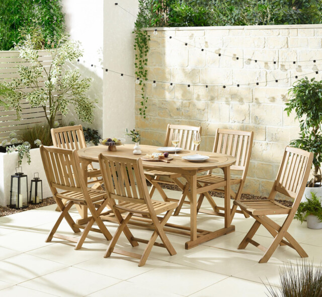 Hamburg 6 Seat Extending Table Garden Dining Set - image 1