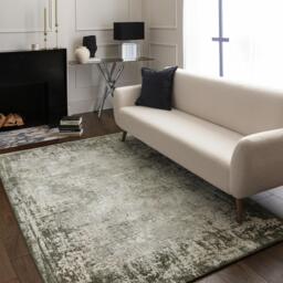 Iona Textured Green Border Rug