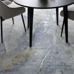 Zephyr Blue Metallic Lustre Rug - thumbnail 2