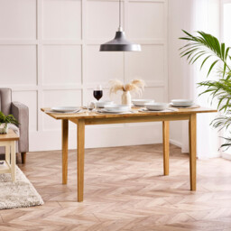 Salcombe Extending Oak Effect Wooden Table with 2 Whitby Chairs & 1 Small Bench - thumbnail 4