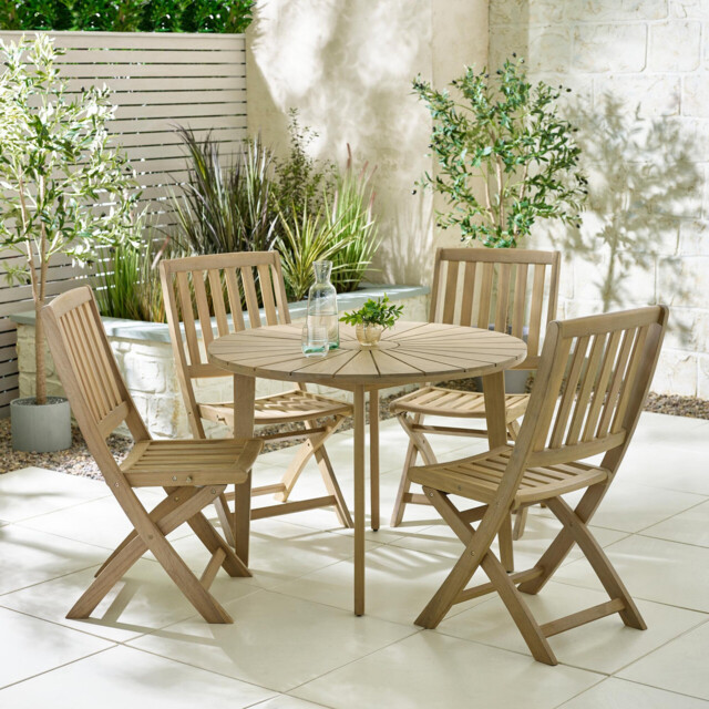 Tari & Hamburg Wood 4 Seat Round Table Garden Dining Set - image 1