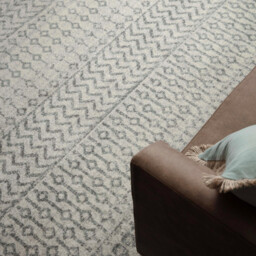 Korra Grey Aztec Patterned Rug - thumbnail 2