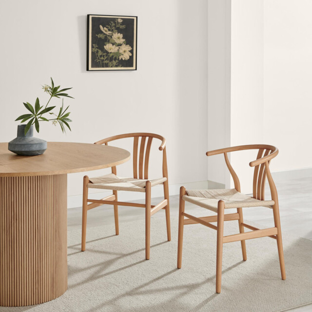 2x Caia Oak Effect Wood & Rope Wishbone Dining Chairs - image 1