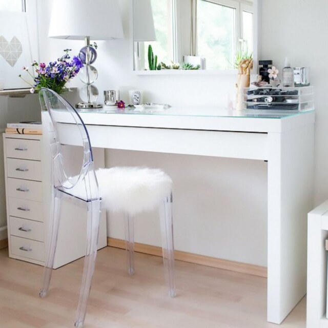 "Fusion Living Crystal Clear Ghost Style Plastic Victoria Dining Chair "