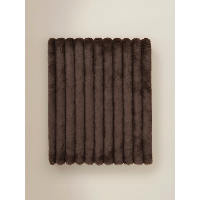 Ribbed Faux Fur Throw - 120 x 150 cm