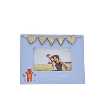 Love Life 6' x 4' Frame with Bunting Dad