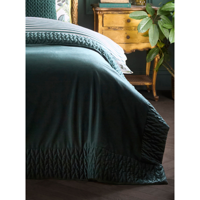 Laurence Llewelyn-Bowen Green Siena Bedspread - 150 x 220cm