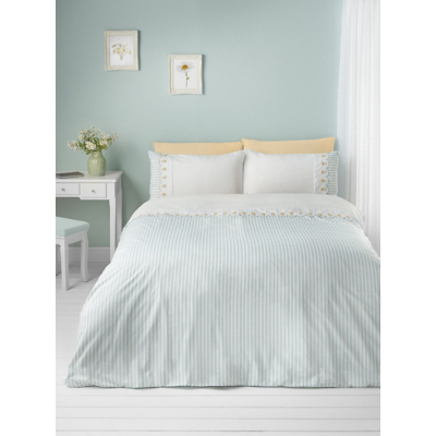 Catherine Lansfield Embroidered Daisy Duvet Set