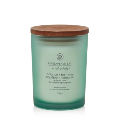 Chesapeake Bay Candle Medium Scented Candle - Waterlily Pear