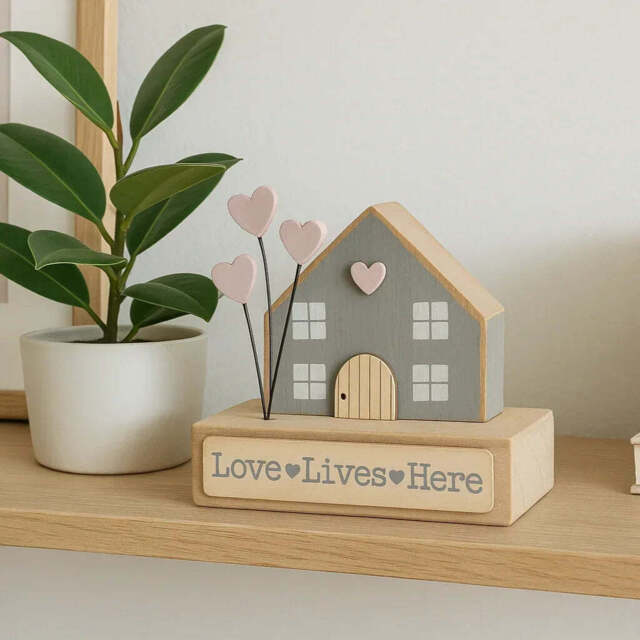 Family Gift - Love Lives Here - House Plinth - image 1