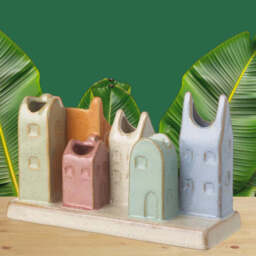 Multi Colour 6 Ceramic Houses On Plaque Vase - thumbnail 2