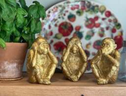 Set of 3 Wise Monkey's - Large - thumbnail 2
