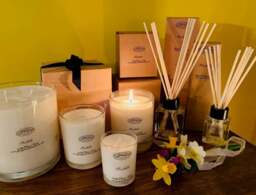 Scented Candle 30cl - Flowers - Bluebell - thumbnail 3