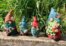 Pair of Small Garden Gnomes - Cute Resin Garden Gonks - thumbnail 2
