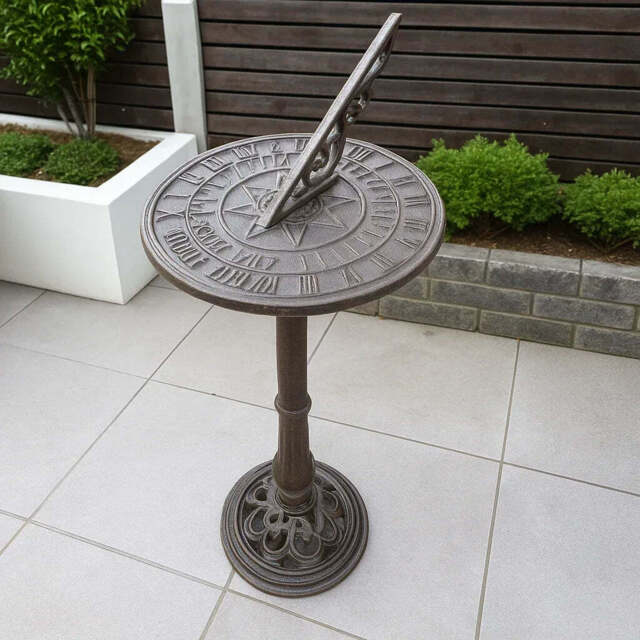 Traditional Cast Iron Garden Sundial – Rustic Outdoor Garden Ornament - DS - image 1