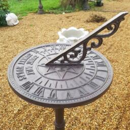 Traditional Cast Iron Garden Sundial – Rustic Outdoor Garden Ornament - DS - thumbnail 4