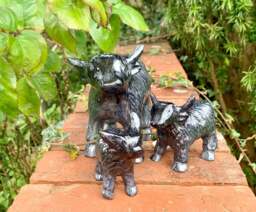 Highland Cow Figure Brushed Black - AluminArk Collection - 3 Sizes - thumbnail 1