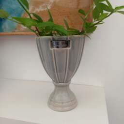 Rosalin Calm Green Pedestal Vase - thumbnail 2
