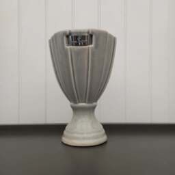 Rosalin Calm Green Pedestal Vase - thumbnail 3